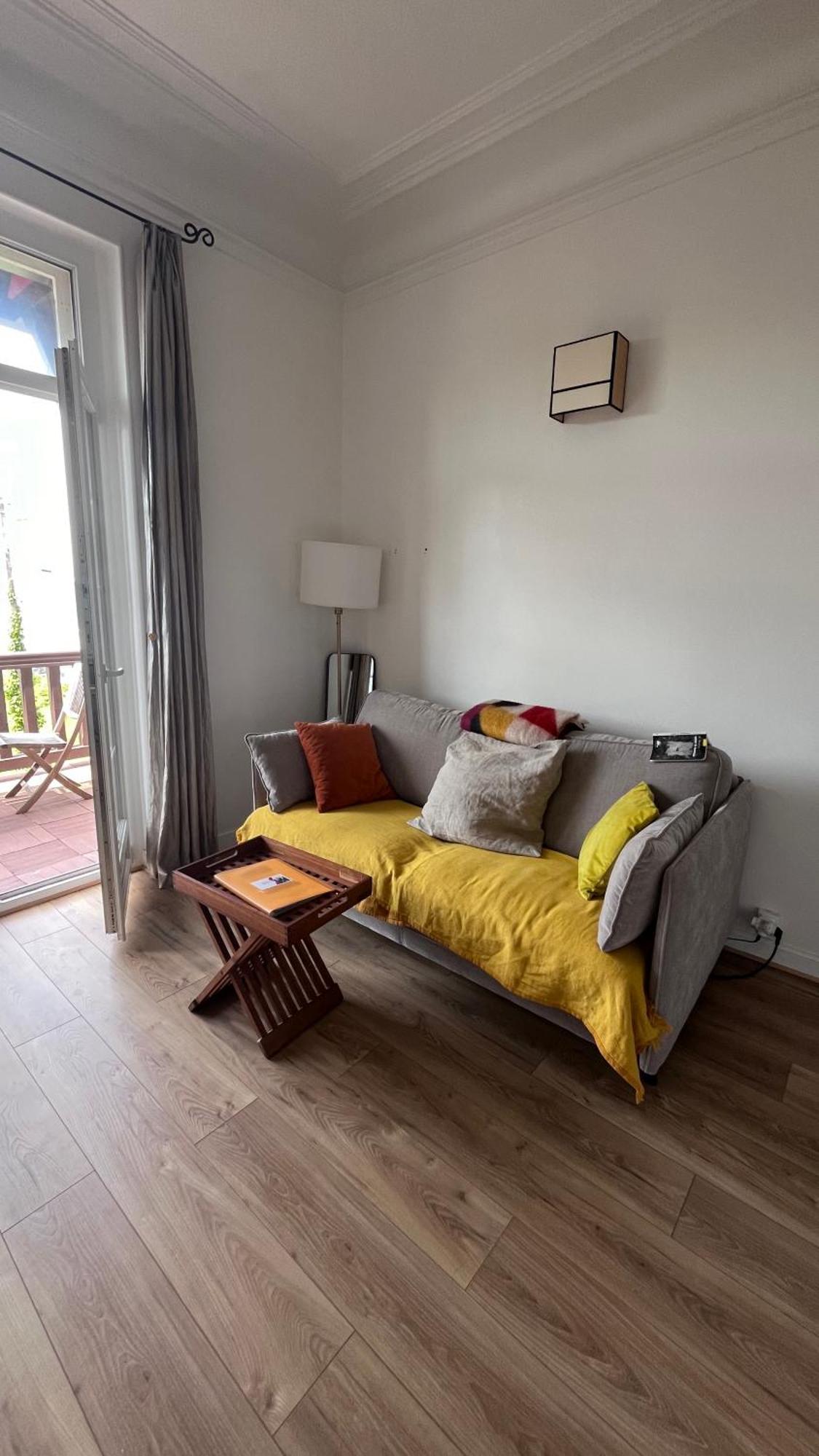 Face A La Mer, Sur Trouville-sur-Mer